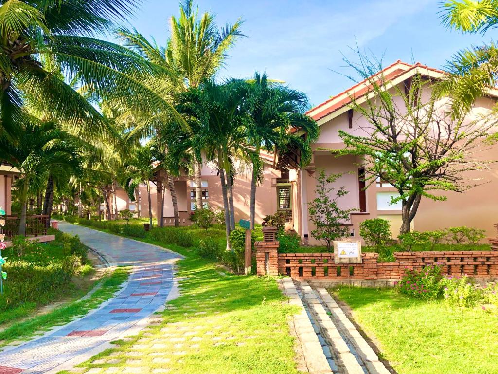 Long Thuan Hotel Resort, khu nghỉ dưỡng cao cấp nằm cạnh biển Bình Sơn 8