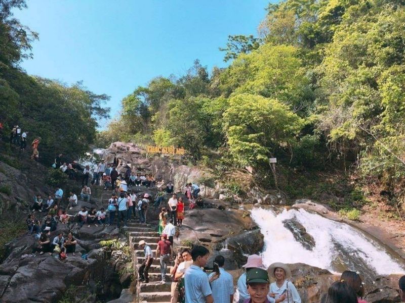 Lương Sơn Hòa Bình có gì chơi? Những trải nghiệm cuối tuần đáng thử 8