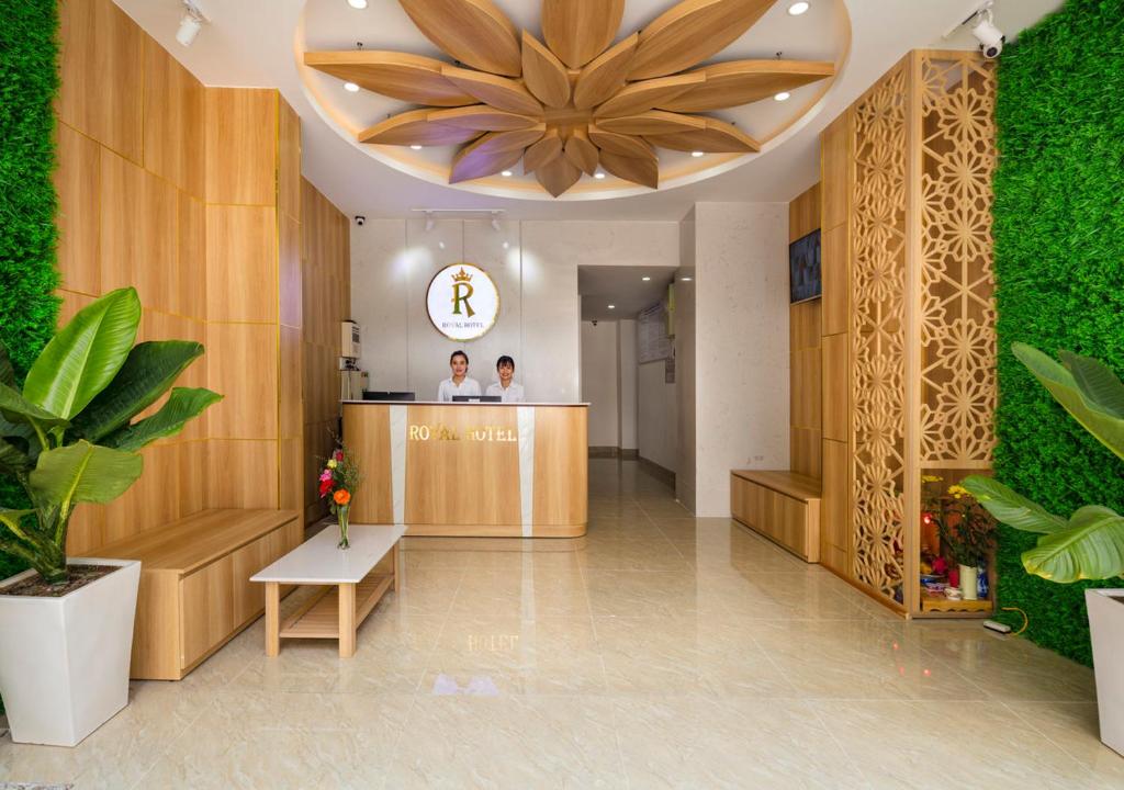 Lưu ngay Royal Hotel Nha Trang giá rẻ không thể bỏ qua khi đến Nha Trang 3