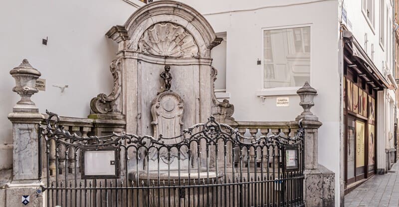 Biểu tượng độc đáo Manneken Pis khác biệt giữa lòng Brussel 5