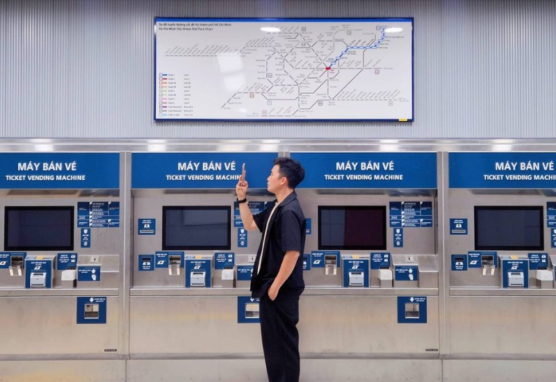 Loạt góc check-in cực điện ảnh tại metro Bến Thành Suối Tiên 17