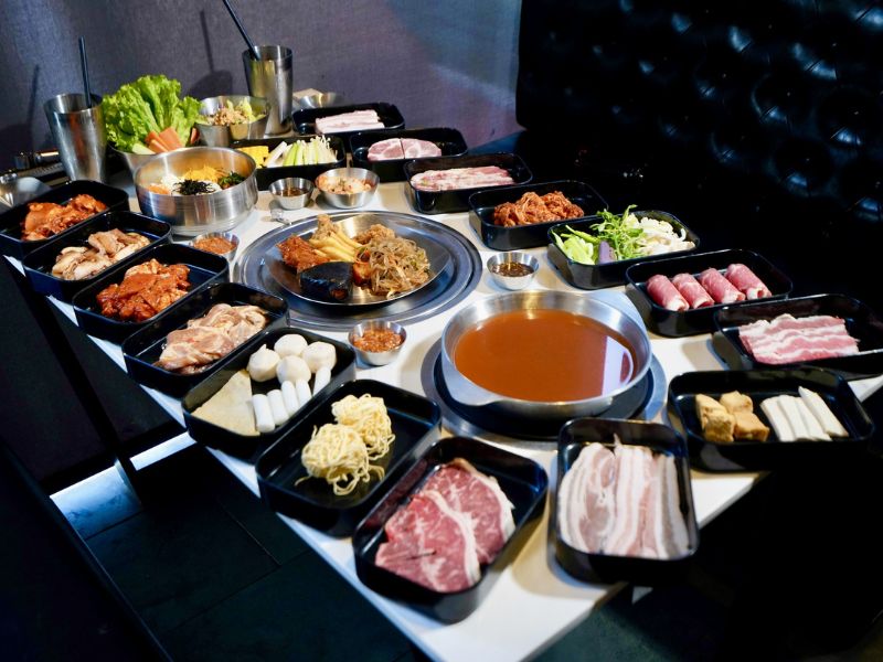 Meat and Meet - Xập xình nhà hàng buffet chuẩn vị Hàn Quốc 3