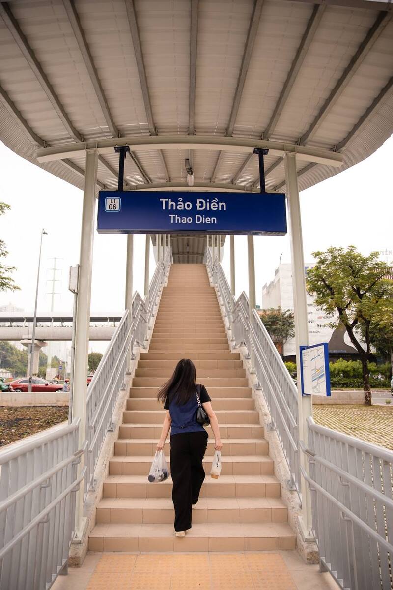 Loạt góc check-in cực điện ảnh tại metro Bến Thành Suối Tiên 15