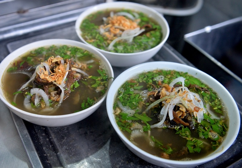 Miến Lươn Chân Cầm Hà Nội: Hơi ấm phố cổ trong từng sợi miến 8