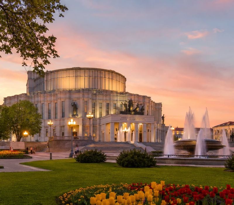 Du lịch Minsk (Belarus): Khám phá ‘thành phố Xô Viết cuối cùng’ 9