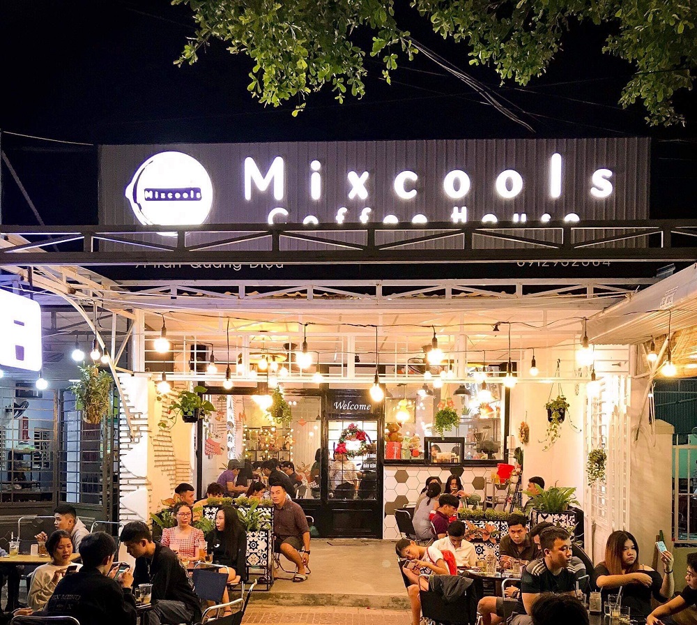 Mixcool's Coffee House mang hơi thở trẻ trung và tối giản giữa lòng xứ Phan 2