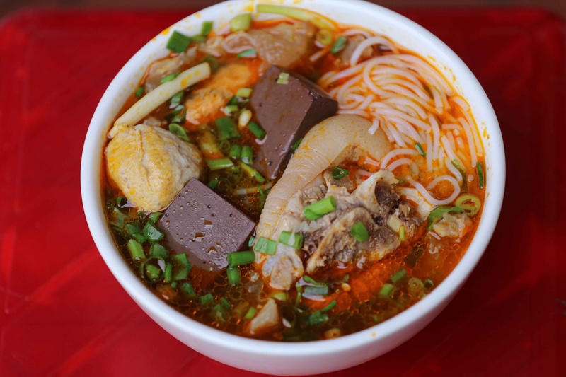 Điểm danh những món ngon Huế nức lòng các tín đồ yêu ẩm thực 6