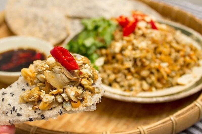 Điểm danh những món ngon Huế nức lòng các tín đồ yêu ẩm thực 10