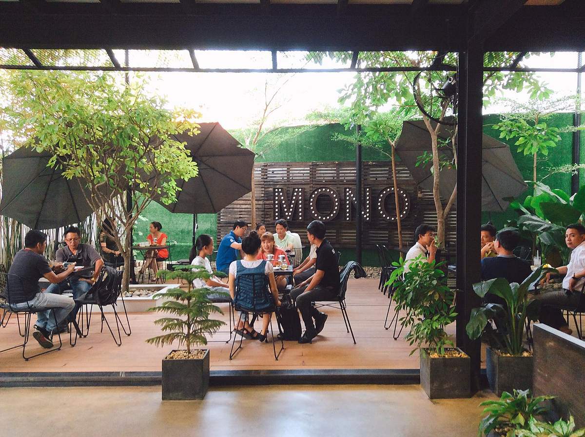 Mono café và không gian cà phê thanh bình, tĩnh lặng 12
