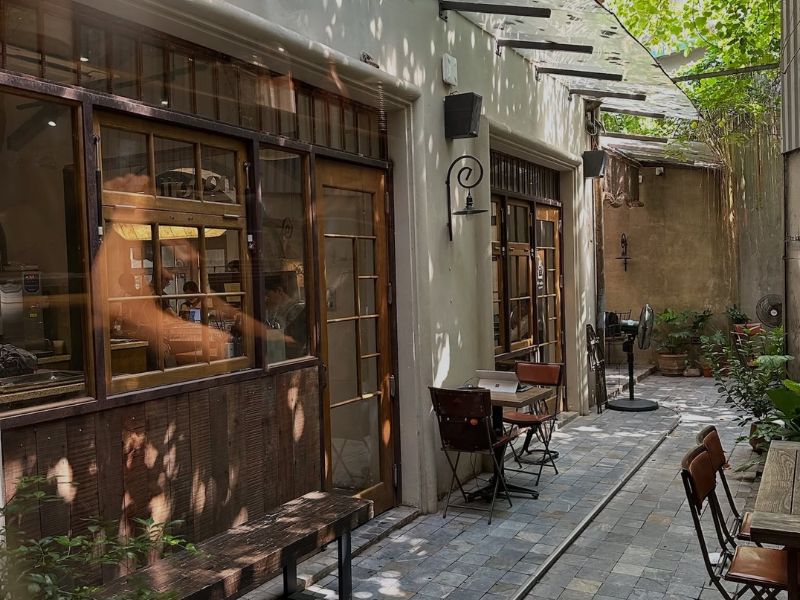 Mono Coffee Lab: Góc cà phê tinh tế, yên bình giữa phố thị 5