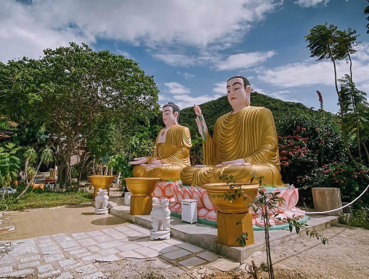 Một chút yên bình cho ngày đầu năm cùng Cường Quốc Phạm tại Chùa Ba Đảo Nha Trang 3