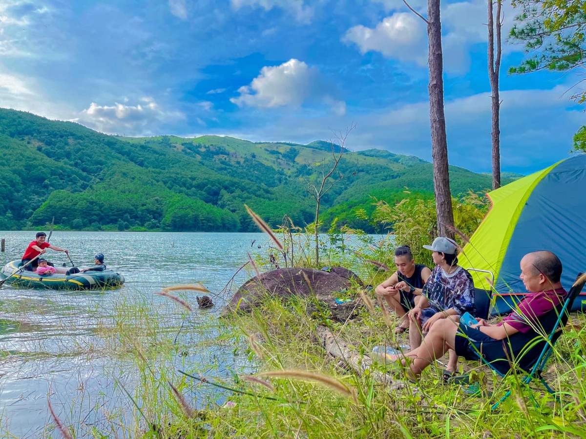 Một ngày camping hồ nước Tiên Sơn cùng Đào Phúc Quang Vũ 2