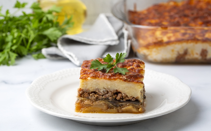 Moussaka: Món cà tím nướng kiểu Hy Lạp khiến bạn khó cưỡng 2