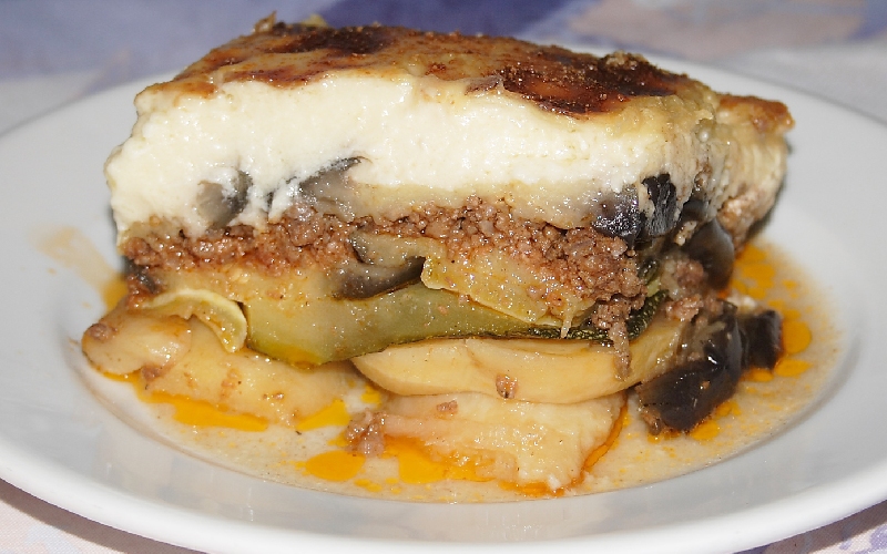 Moussaka: Món cà tím nướng kiểu Hy Lạp khiến bạn khó cưỡng 3