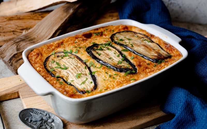Moussaka: Món cà tím nướng kiểu Hy Lạp khiến bạn khó cưỡng 9