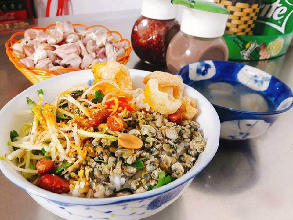 Muốn tăng cân vù vù thì lưu ngay tips thưởng thức các món ăn ở chợ Đông Ba của MIA.vn 4