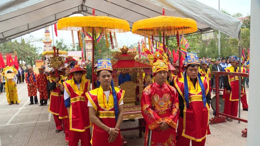 Lễ hội Ninh Bình - Vùng đất linh thiêng với nhiều lễ hội đặc sắc 11