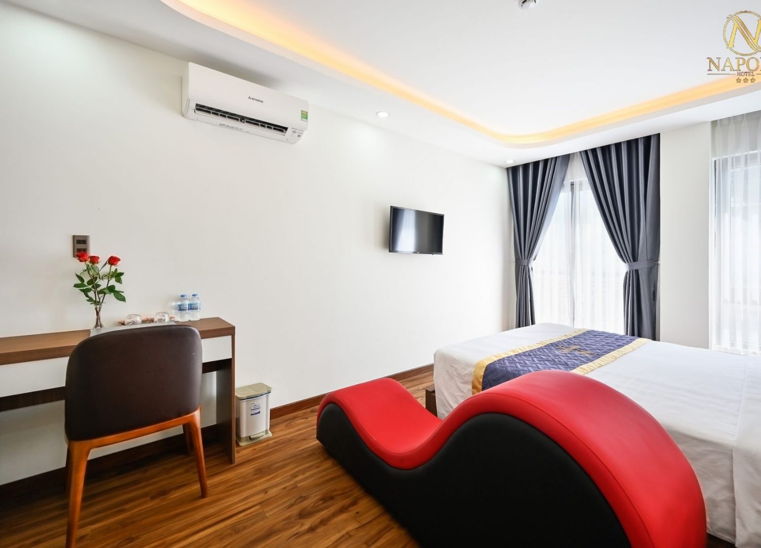 Napoly Hotel, vẻ đẹp tinh khiết hài hòa cùng kiến trúc hiện đại 7