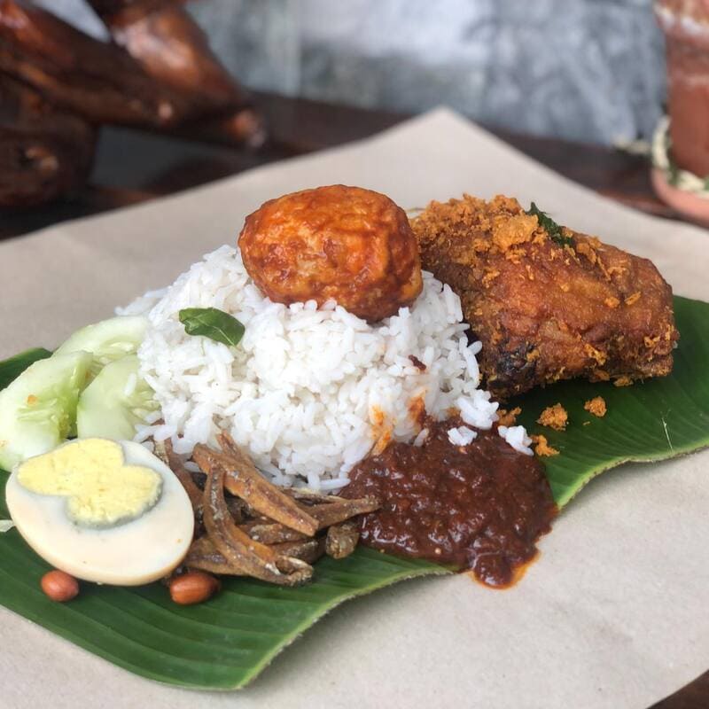 Khám phá ẩm thực Mã Lai qua món Nasi Lemak trứ danh 10