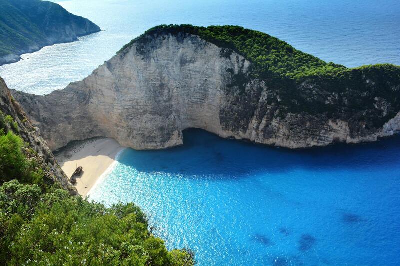 Thưởng lãm ‘viên ngọc xanh lam’ Navagio ngoài khơi xa Hy Lạp 3