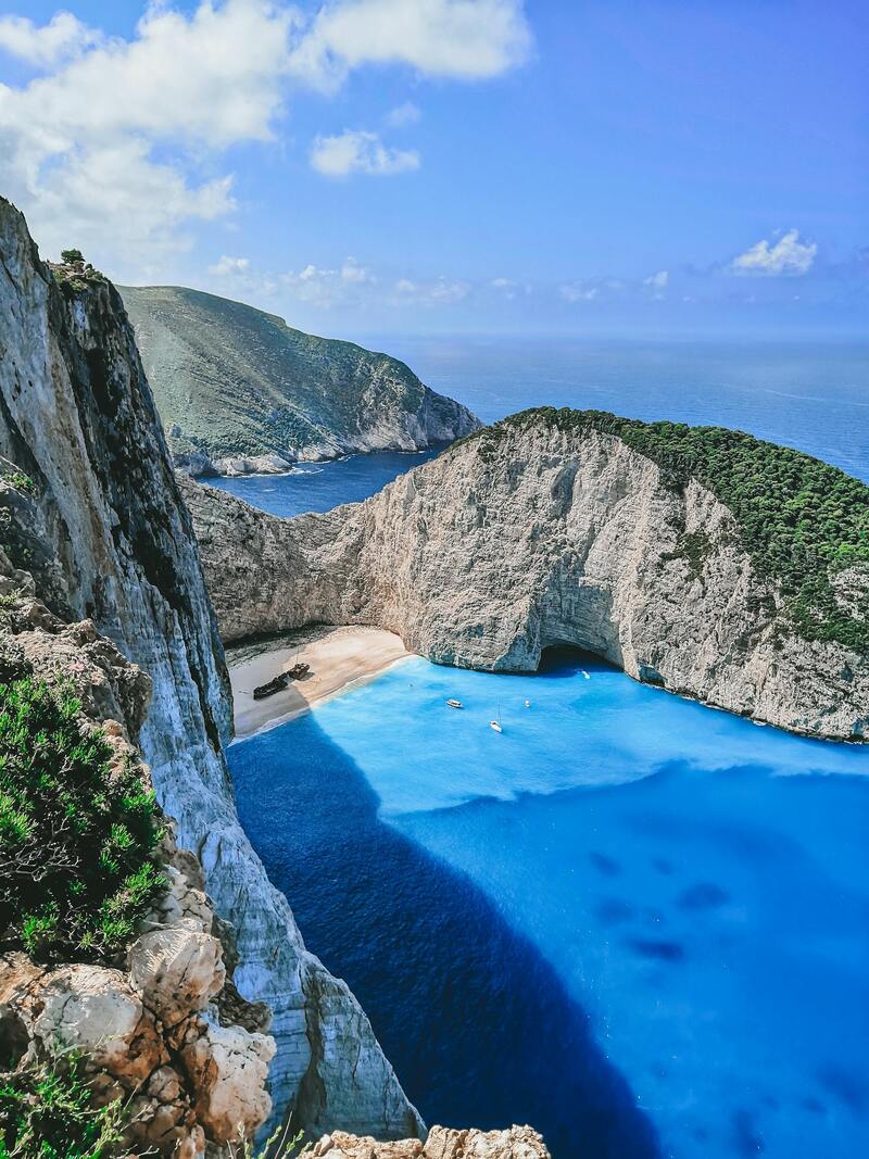 Thưởng lãm ‘viên ngọc xanh lam’ Navagio ngoài khơi xa Hy Lạp 6