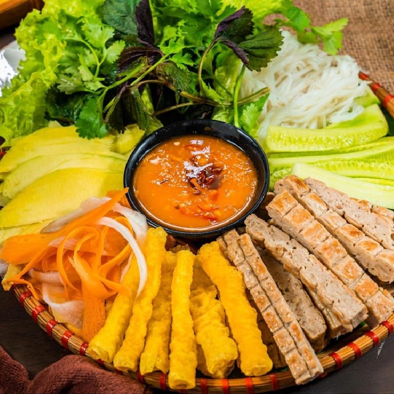 Top 10 quán nem nướng Đà Lạt nổi tiếng được yêu thích 7