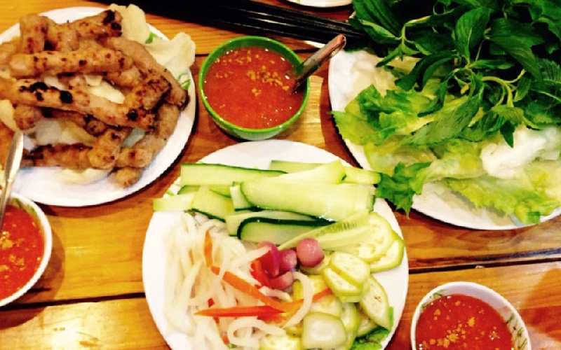 Top 10 quán nem nướng Đà Lạt nổi tiếng được yêu thích 8