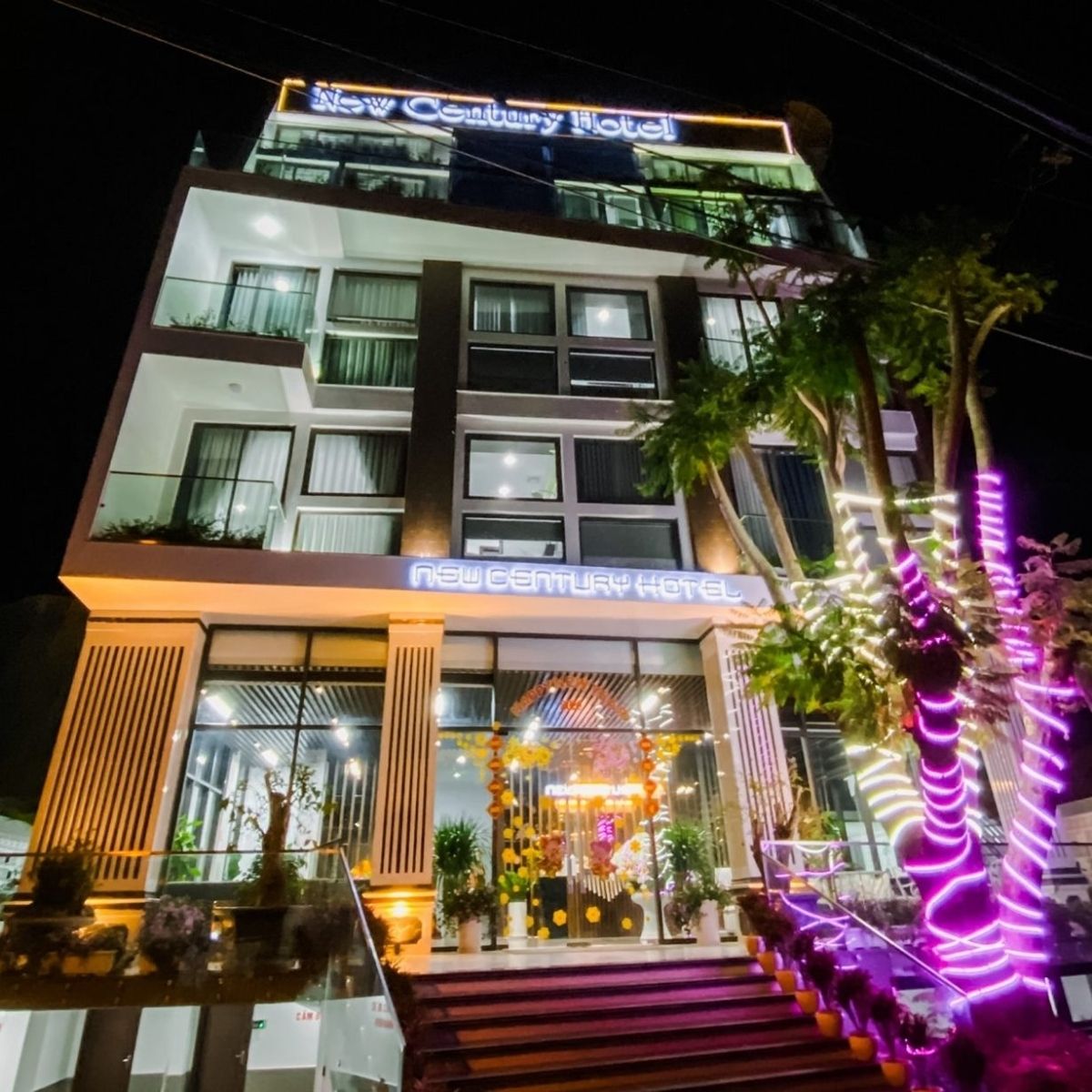 Newcentury Hotel, sở hữu view triệu đô ngắm cảnh Đà Lạt cực đẹp 2