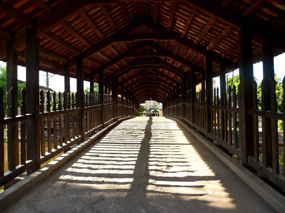 Ngắm cầu ngói Phát Diệm đậm nét cổ xưa với hơn 115 tuổi ở Ninh Bình 10