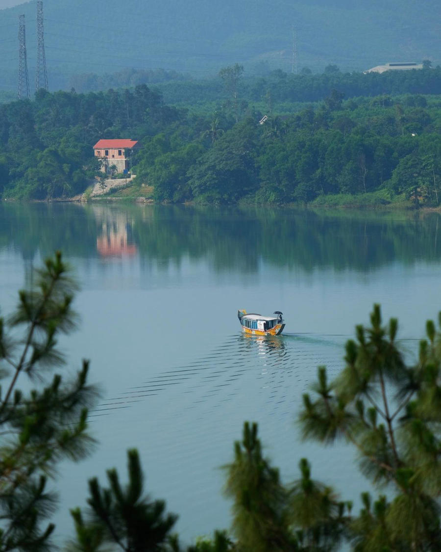 Ngắm nhìn Sông Hương thơ mộng mỗi buổi chiều trên đất cố đô 2