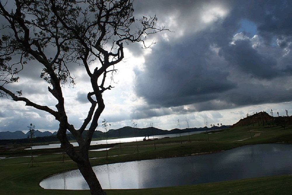 Ngắm nhìn vẻ đẹp Hồ Yên Thắng với khung cảnh sông nước thơ mộng 3