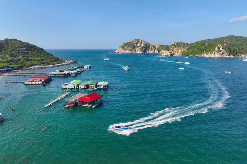 Nghỉ lễ đi đâu cho vắng, điểm danh ngay 10 địa điểm sau 8