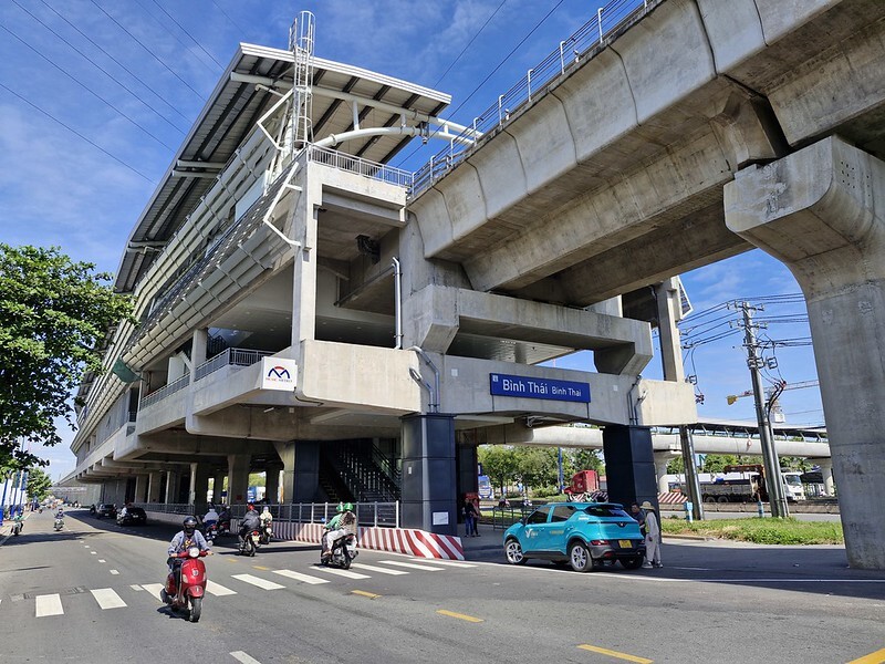 Khám phá 14 nhà ga Metro số 1 và các điểm du lịch xung quanh 14