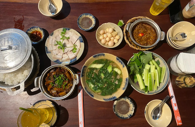 Nhà hàng Cục Gạch Quán: Không gian cơm nhà Việt đậm chất hoài cổ 8