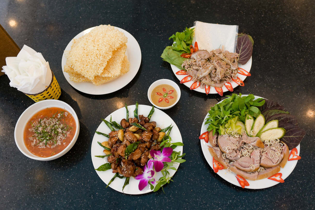 Nhà hàng dê núi Ninh Bình Thành Long - Quán ngon tại Ninh Bình mà bạn nên biết 7