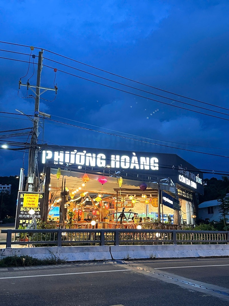 Nhà hàng hải sản Phượng Hoàng, quán ngon nức tiếng Phú Quốc 2