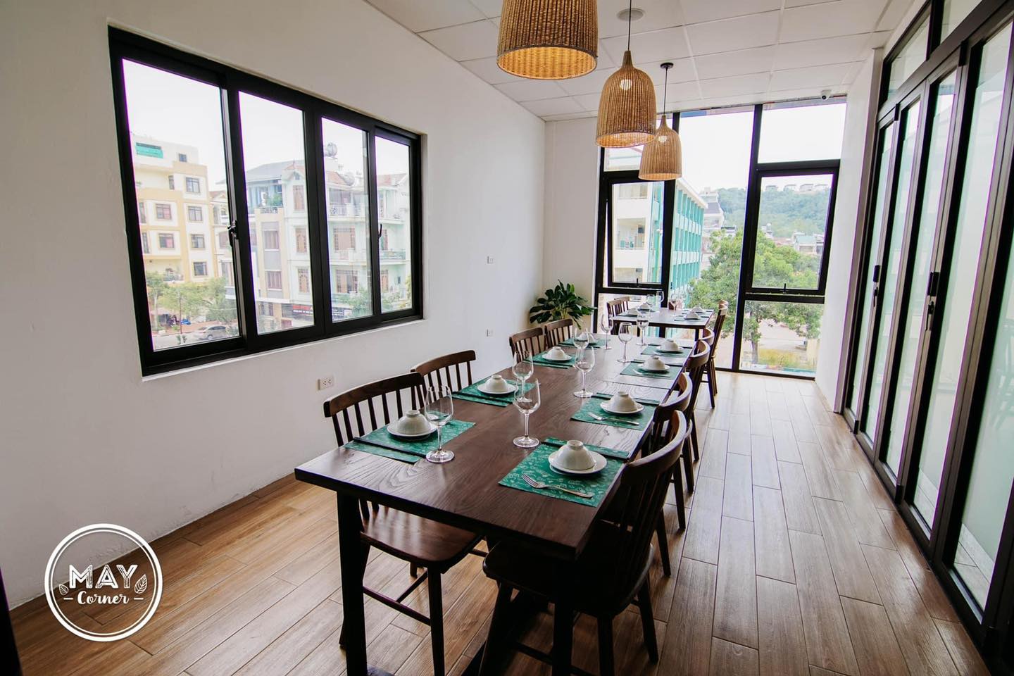Nhà hàng May Corner Hạ Long - Thiên đường ẩm thực vạn người mê 6