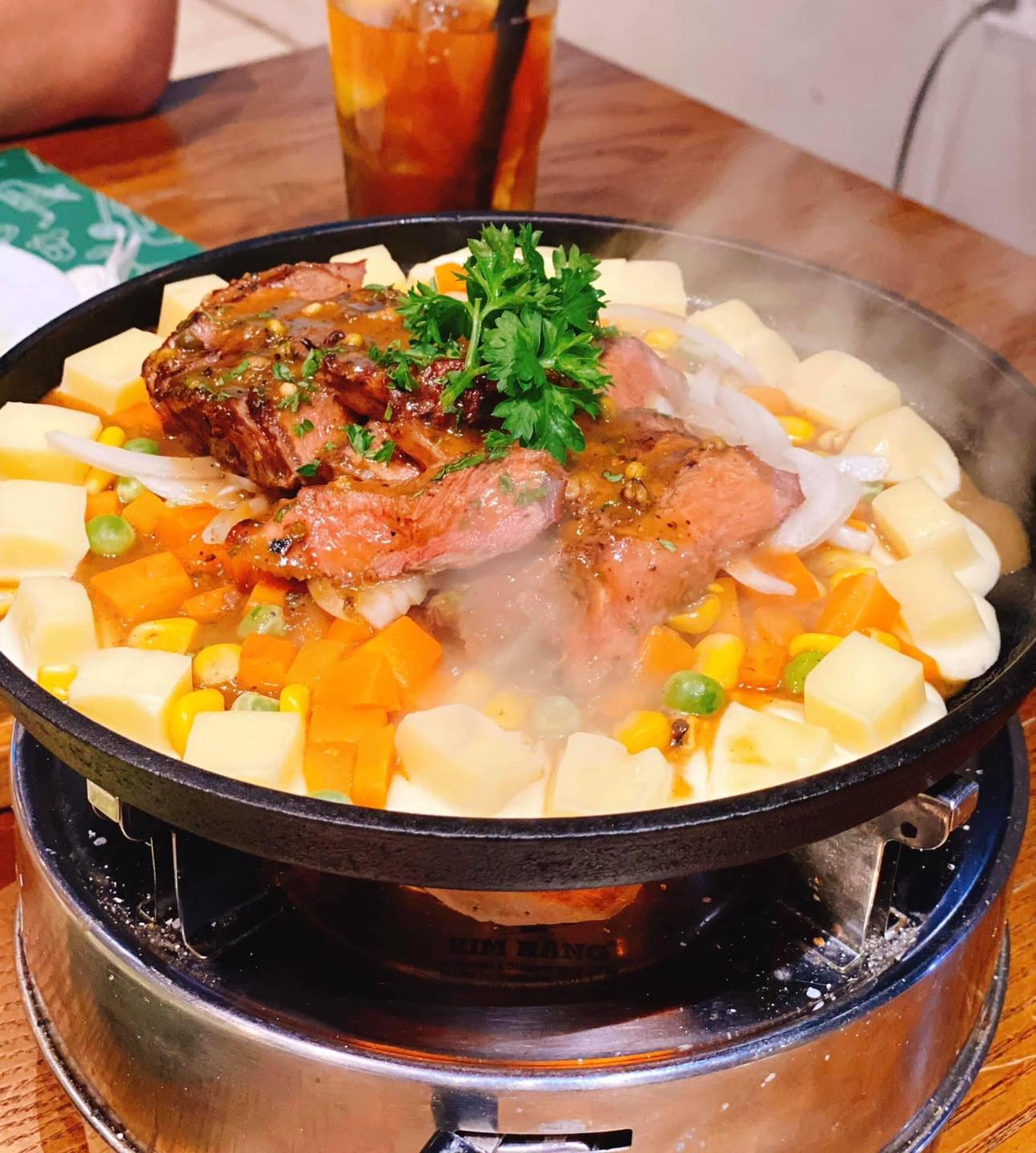 Nhà hàng May Corner Hạ Long - Thiên đường ẩm thực vạn người mê 18