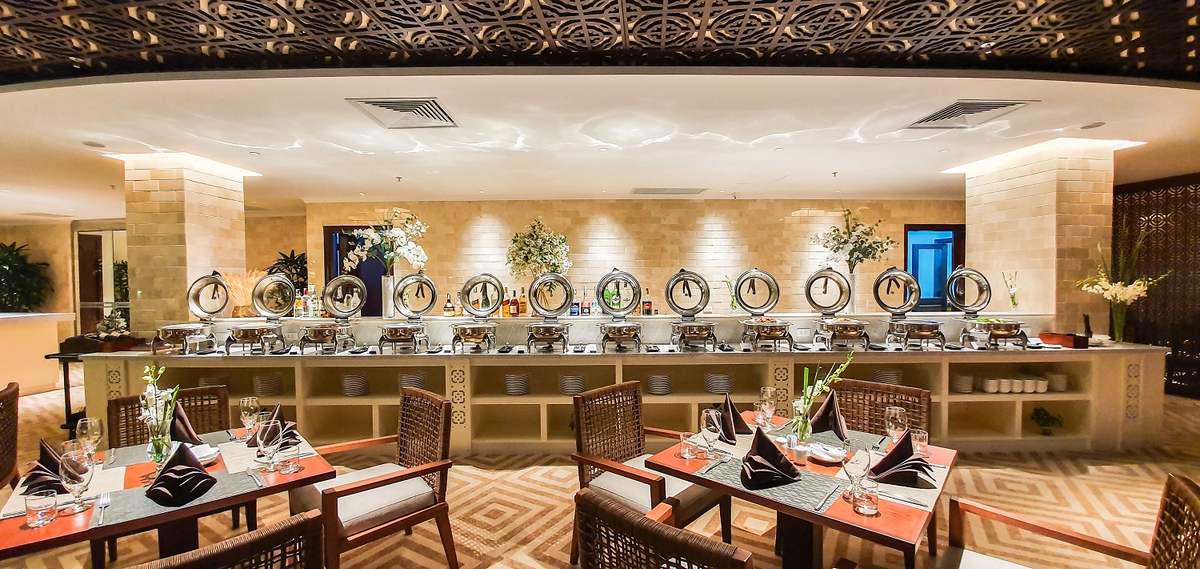 Nhà hàng Panorama Hạ Long – Thưởng thức ẩm thực với view ngắm cảnh cực xịn 8