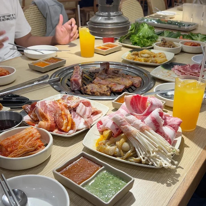 Top 12 nhà hàng Tân Phú mang đến hành trình vị giác khó quên 12