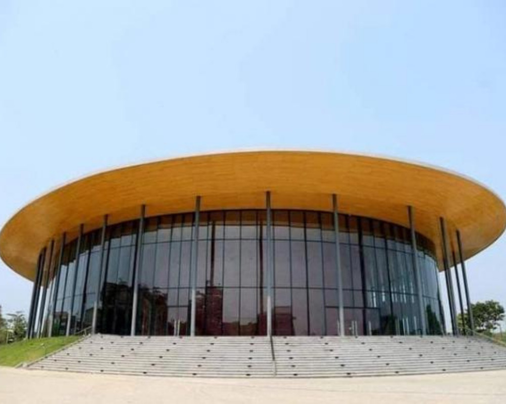 Nhà hát Sông Hương - Thưởng thức nghệ thuật giữa không gian kiến trúc Huế trăm tỷ 6