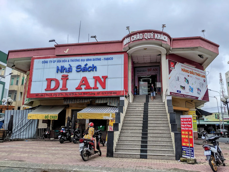 Top 4 nhà sách Dĩ An lý tưởng cho tâm hồn đam mê văn hóa đọc 8