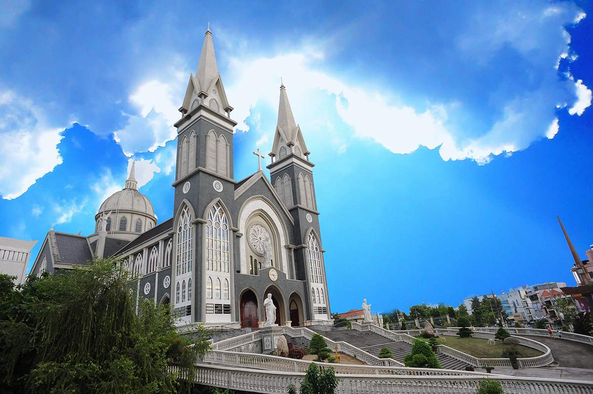 Nhà thờ Chánh toà Phú Cường và lối kiến trúc cổ điển đầy ấn tượng 3