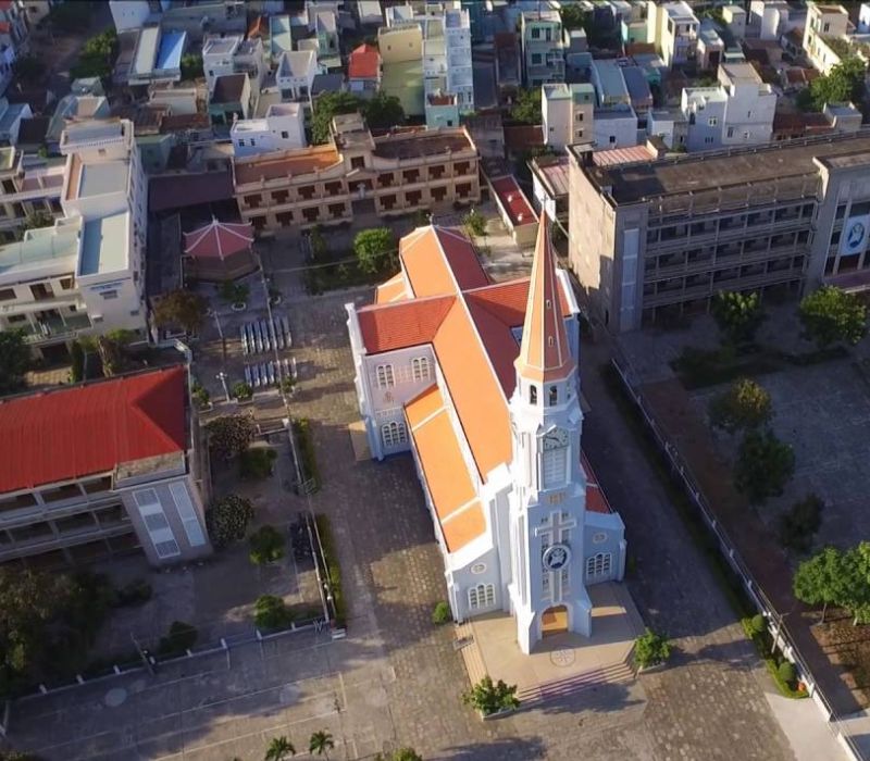 Nhà thờ Chính tòa Quy Nhơn với tháp chuông cao vút độc đáo 4