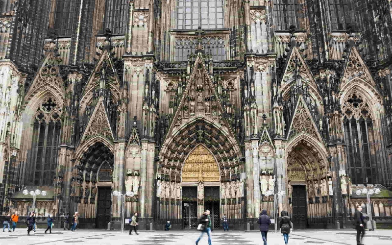 Nhà thờ Cologne: Biểu tượng kiến trúc Gothic của nước Đức 2