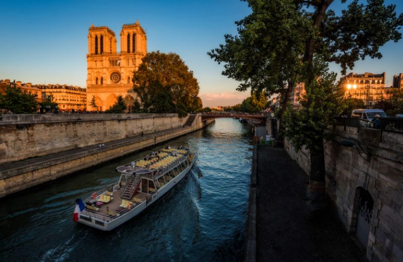Nhà thờ Đức Bà Paris, kiệt tác kiến trúc bên bờ sông Seine 11
