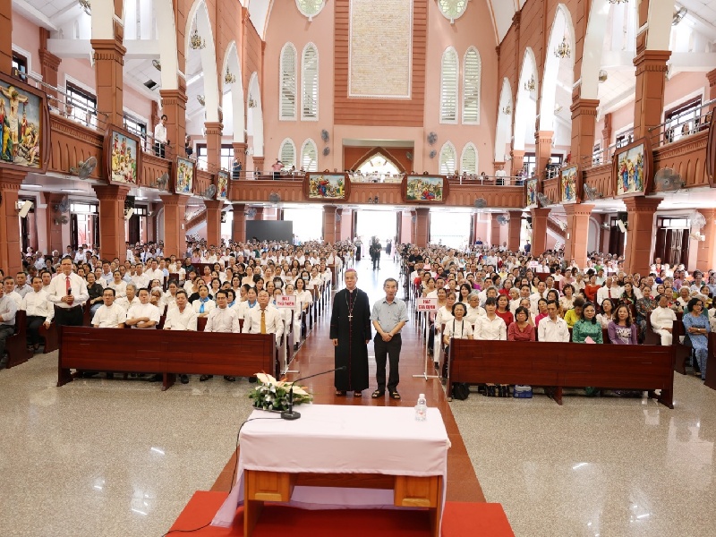 Nhà thờ Fatima: Trung tâm hành hương nổi tiếng tại Thủ Đức 7