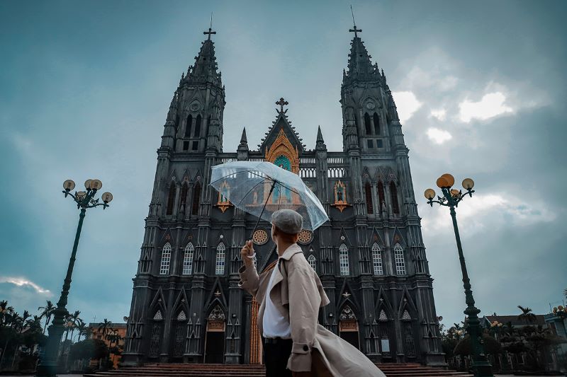 Về thăm nhà thờ Hưng Nghĩa, công trình đẹp tựa trời Âu tại Nam Định 10