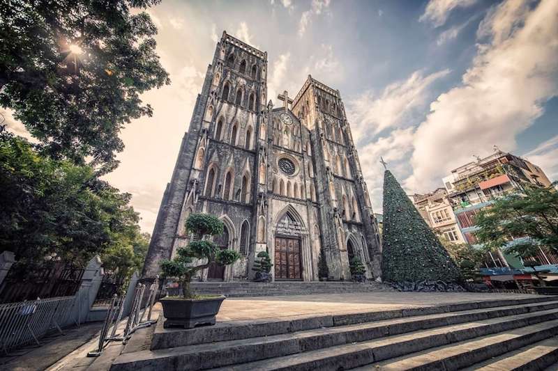 Nhà thờ lớn Hà Nội với kiến trúc Gothic nổi bật giữa lòng thành phố 3