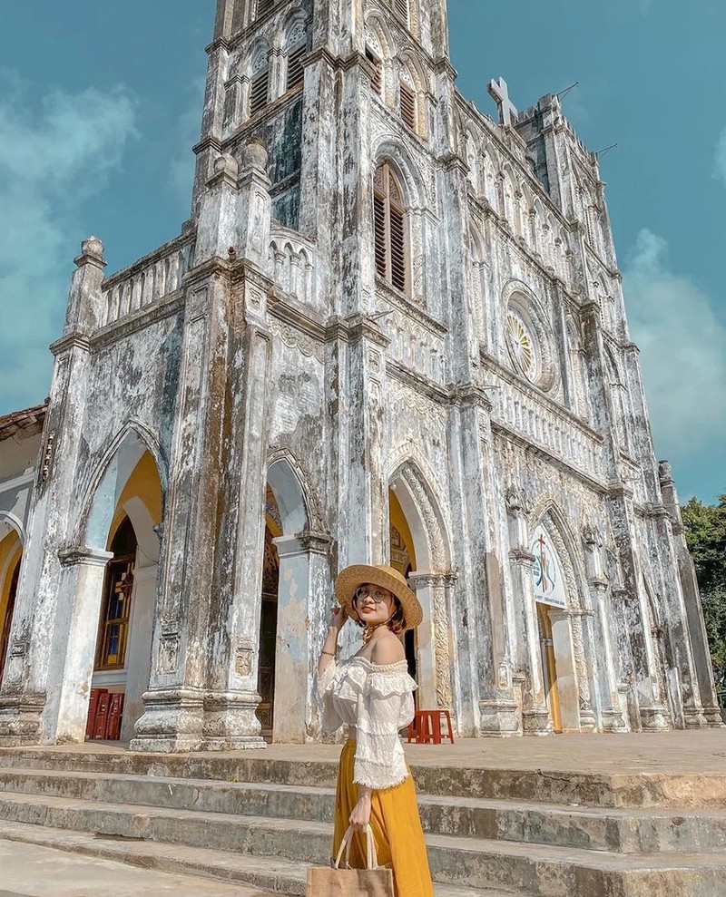 Nhà thờ Mằng Lăng Phú Yên - Dấu tích kiến trúc Gothic cổ xưa 7